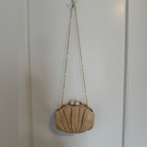 NWT Poolside clam bag - Picture 1 of 5